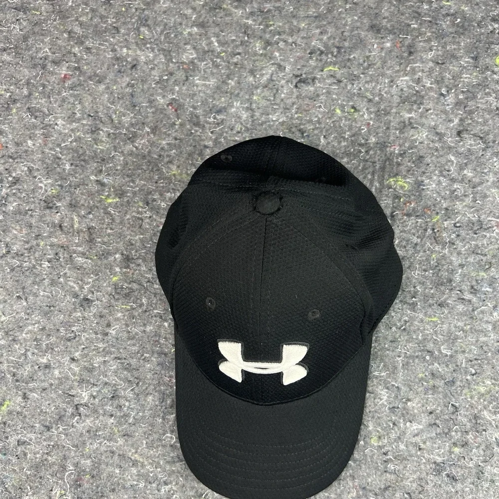 Under Armour Men's Baseball Cap L/XL Black Breathable Sports Casual Hat Used